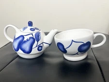 Tea for One Blue & White Stackable Teapot & Cup Set