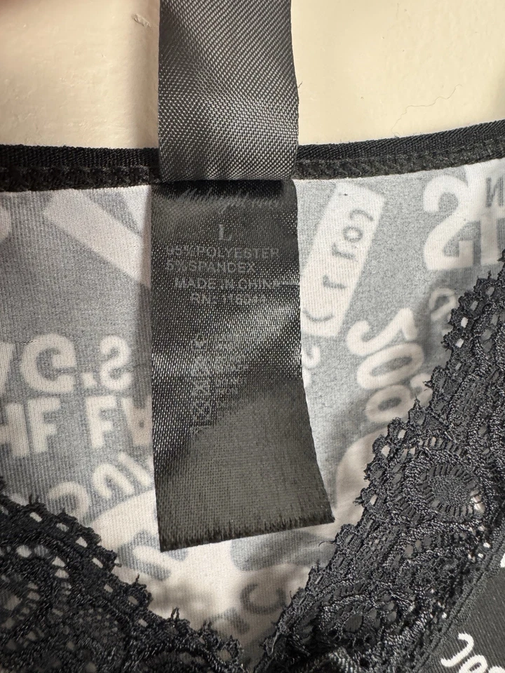 Lencería sexy romántica coqueta babydoll cami L Y2K grunge graffiti negra de encaje Foto 4 de 4