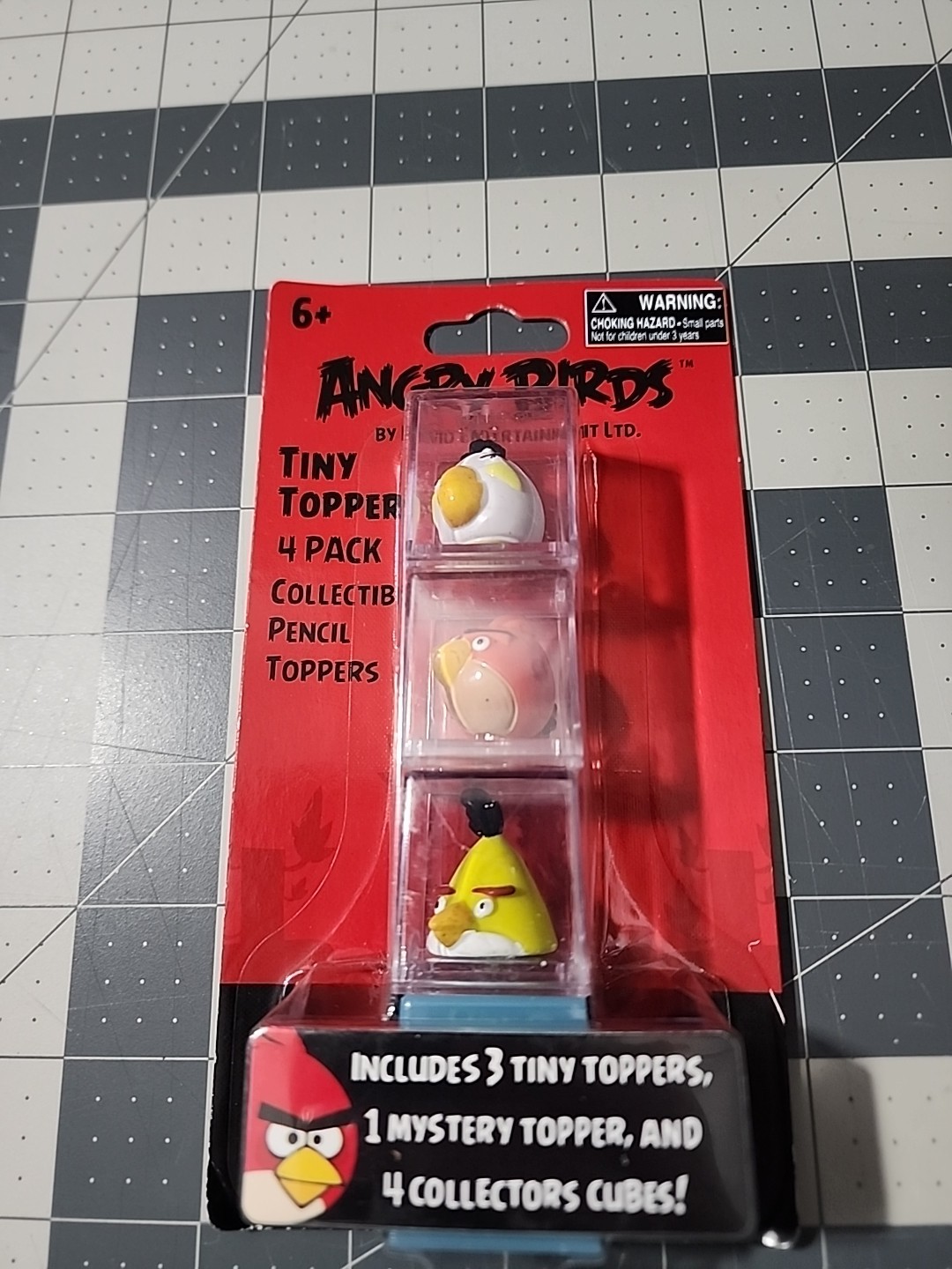 2012 Rovio Angry Birds Tiny Toppers  4 Pack With Clicker Pen MZB