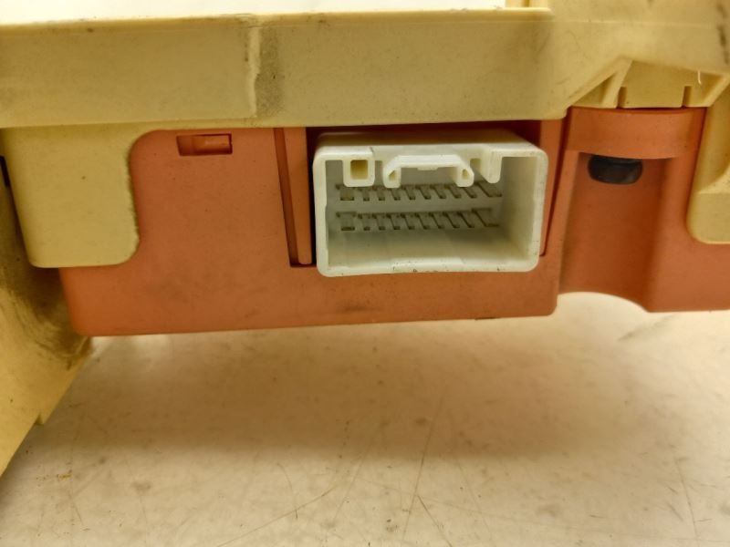 02-05 LEXUS IS300 3.0L RWD AT CHASSIS ECM MULTIPLEX NETWORK CONTROL MODULE 