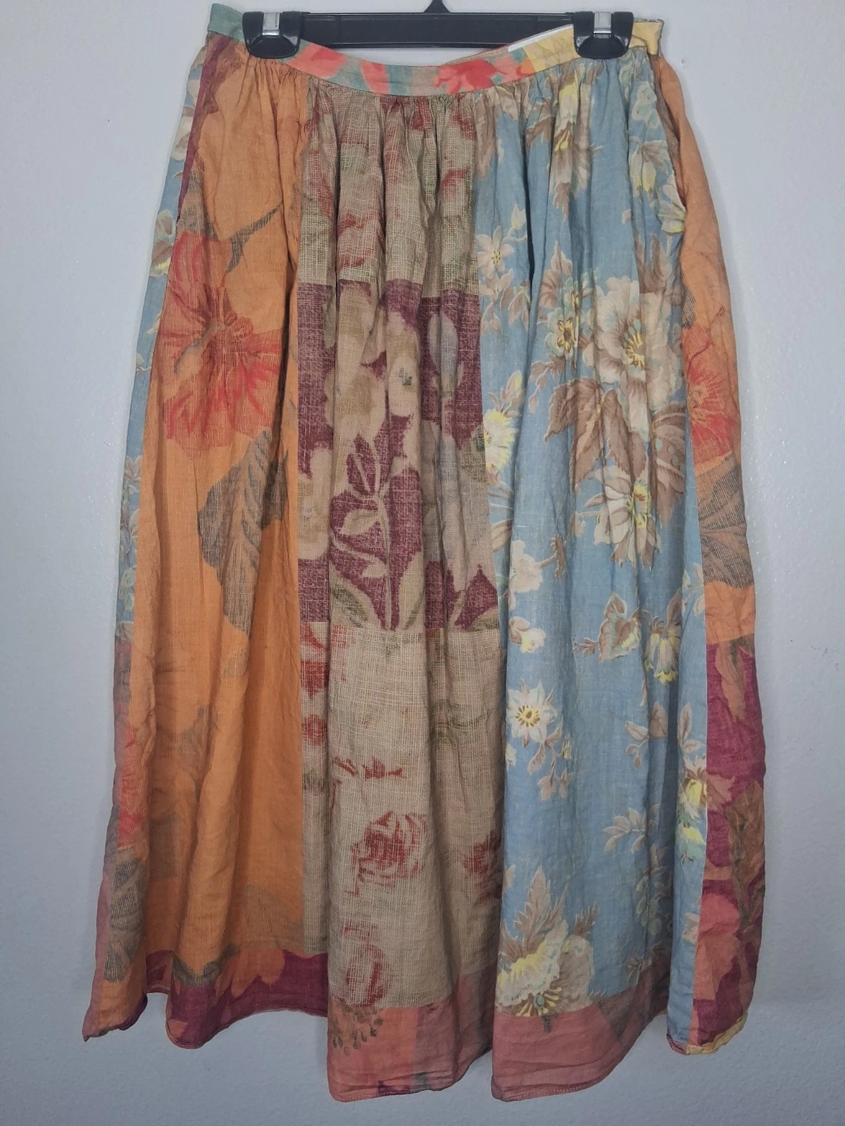 Zara Maxi Skirt Peasant Floral Patchwork Boho Cotton Lightweight Pockets M
Opens in a new window or