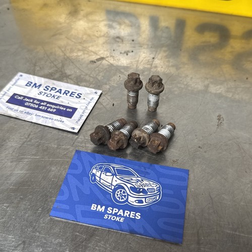 BMW E46 330d, 330i (NUR HANDSCHALTUNG) ANTRIEBSWELLE ZU DIFF TORX SCHRAUBE 6 STÜCK 26117571956