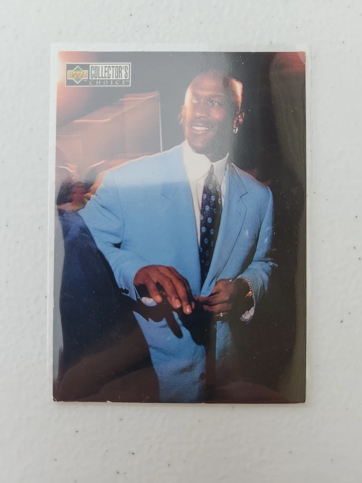 1997 Upper Deck Collector's Choice Lot of 13 Basketball Cards MJ Bullseye  - Image 2 of 4