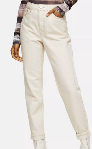 TOPSHOP Mom Jeans High Waisted in Ecru 