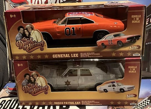 THE DUKES OF HAZZARD 2 CARS GENERAL LEE & ROSCO PATROL CAR 1:18 JOHNNY LIGHTNING