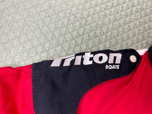 Triton Boats Fishing Team Button Down Shirt Embroidered Red Black Size Small - Picture 3 of 8