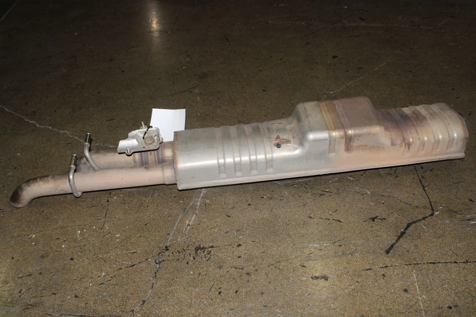 Mercedes-Benz, G550, diestro, derecho, silenciador, usado, P/N 463-490-80-01 Foto 4 de 4