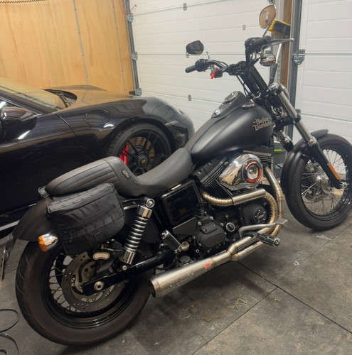 2000-2017  Harley Davidson Dyna Street Bob Exhaust Custom 2 Into 1 Mid Control