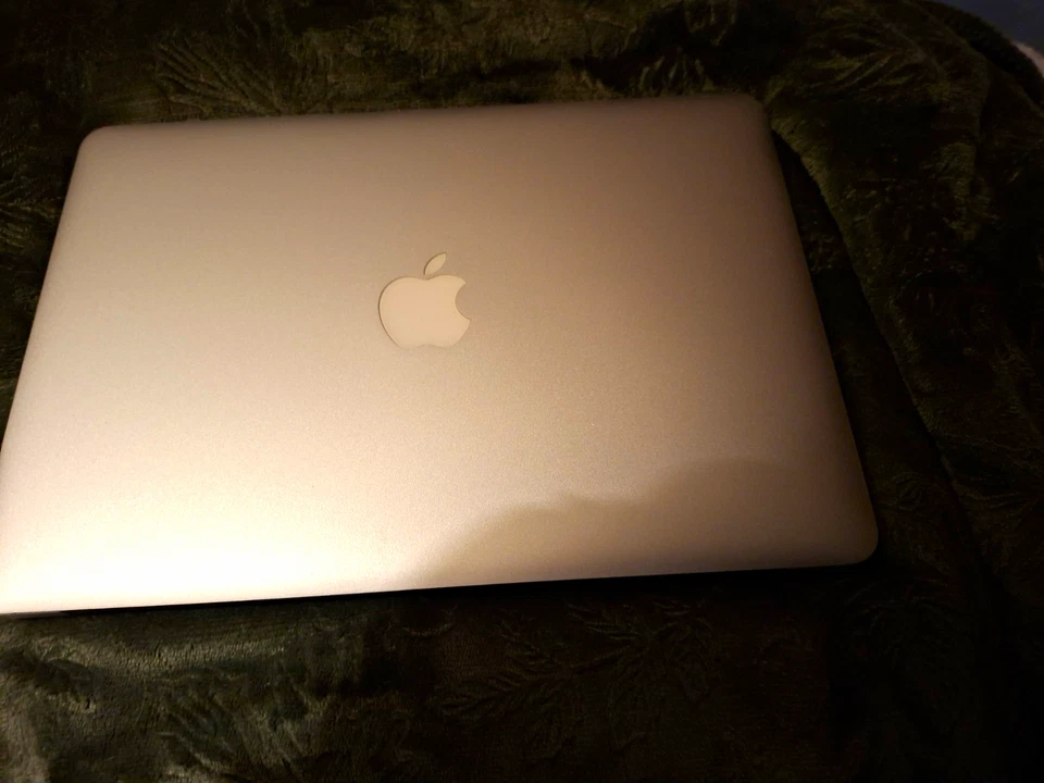 Apple MacBook Air 13" 2013 · i5 · 4GB · 128GB, photo 1 of 5