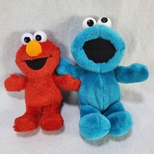 Sesame Street Elmo Cookie Monster Plush Talking Giggle Toy Lot 2
