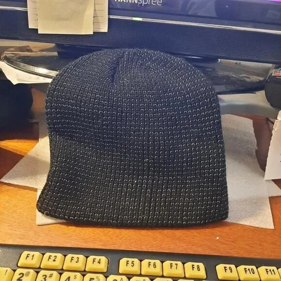 2 Beanie Hat Warm Waffle Knit Black/Gray Mix