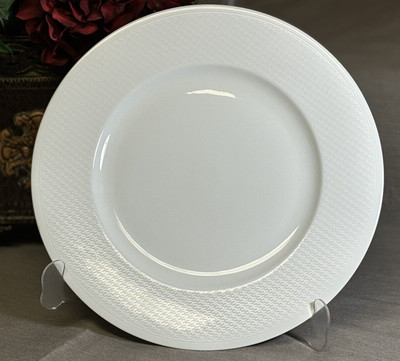 Waterford China New Hampton Houndstooth Bone Dinner 10 3/4'' Plate