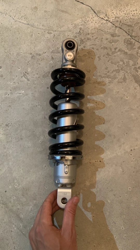 AMORTISSEUR ARRIERE YAMAHA MT-09 2013-2016 - Photo 2/2