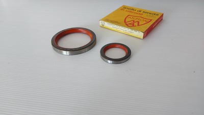 Crankshaft Seals (2x), for Fiat 124 - 124 Sport  125 - Autobianchi - Primula 65C