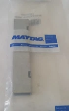 MAYTAG 74009467  HINGE RECEPTACLE