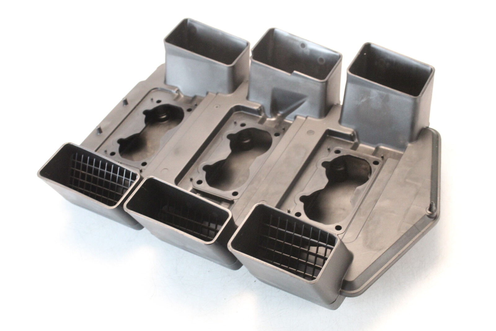 89 Yamaha Excel 225 HP 2.6l Intake Silencer Breather Baffle 6k7 