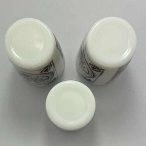 RARE Vtg Hazel Atlas Milk Glass Tumblers Love Birds Embossed Dutch Folk Art Set - Picture 6 of 9