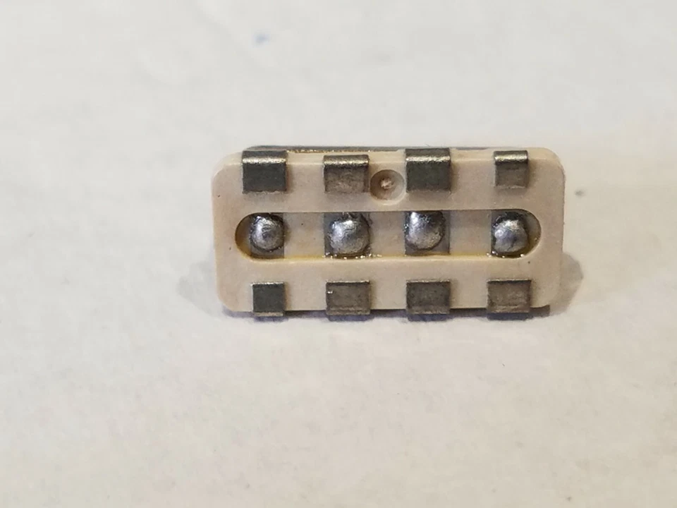 1 pce of 110.6 MHz ( 1.1 MHz 3dB BW ) SAW FILTER SAFP110.6MSA10T - Image 3 of 4