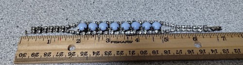Vintage Periwinkle Cabochon Prong Set with Rhinestone Accents Silvertone Bracele - Foto 4 di 7