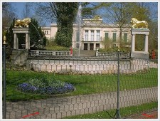 Historischer Lenn&eacute;- oder Schinkel Zaun altdeutsches Schuppengeflecht