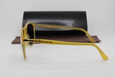 NWT GUESS 8210 5739V Sunglasses Yellow Sunglasses NWT GUESS 8210 5739V Sunglasses Yellow Sunglasses main image 4
