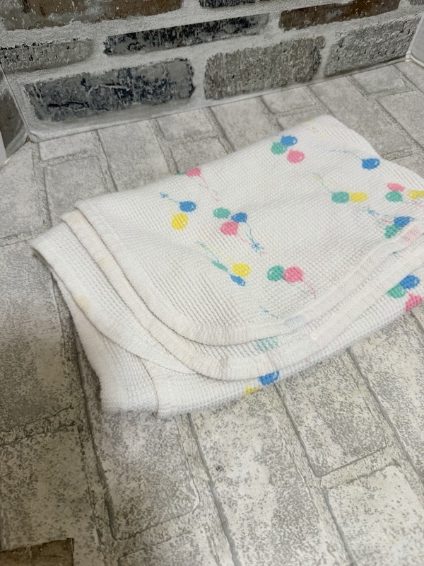 Vintage Baby Morgan Cotton Blanket Thermal Waffle Weave Pastel Balloons