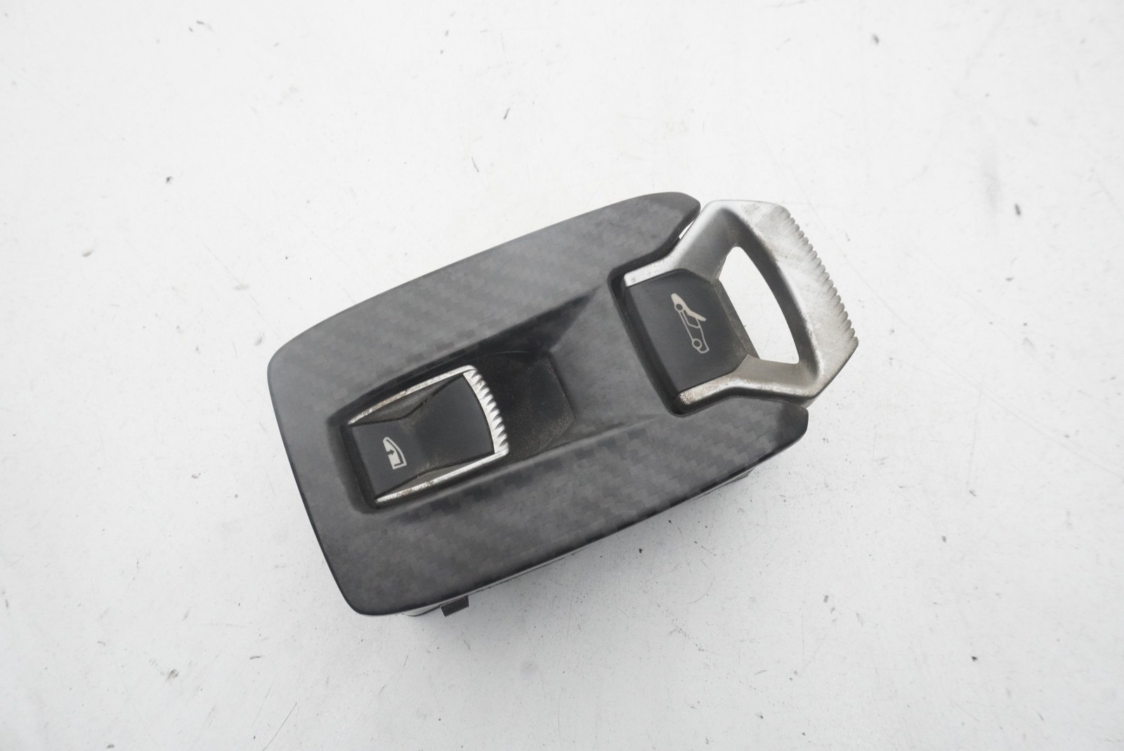 McLaren 750S Right Window switch P/N 14M0140CP
