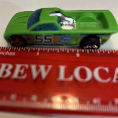 2003 Hot Wheels Green Bedlam Truck/Car  Die Cast Car bin 16