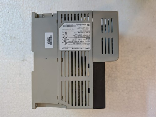 ALLEN-BRADLEY 22B-D010N104 22BD010N104 POWERFLEX 40 SERIE A 4.0KW/5.0HP 13A - Foto 7 di 14