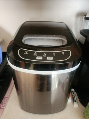 Magic Chef 27 lb. Portable Countertop Ice Maker in Stainless Steel