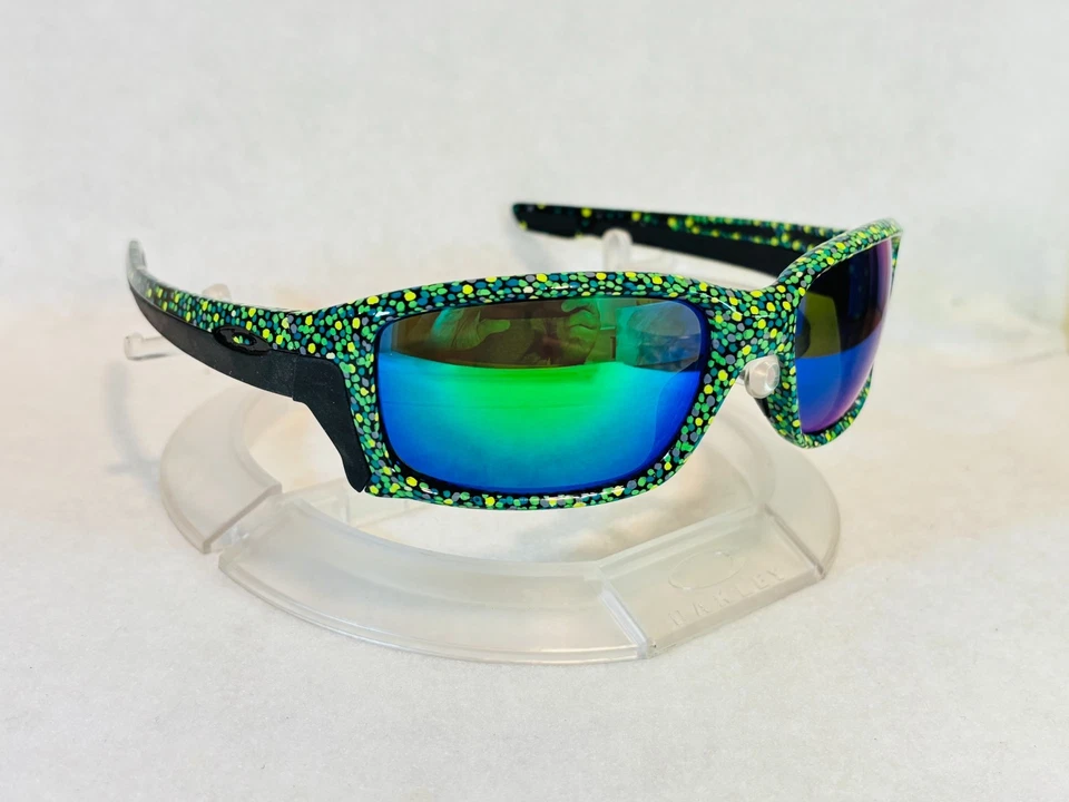 Gafas de sol Oakley Straightlink personalizadas confeti verde con lentes verdes Foto 3 de 4