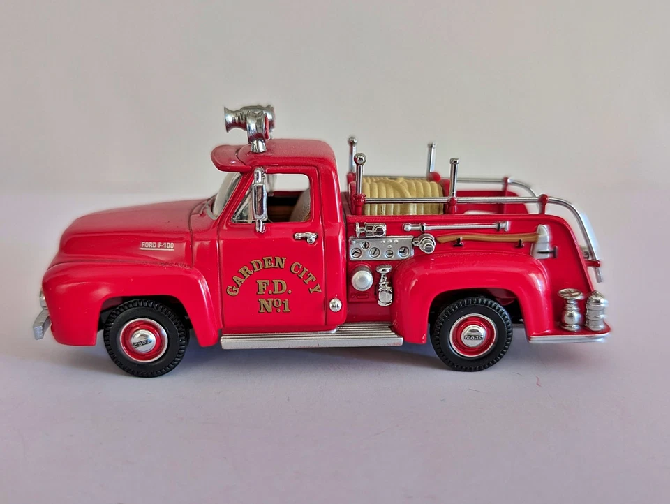 Matchbox Collectibles Models of Yesteryear YFE14 1953 Ford Pickup Fire Truck - Image 3 of 4