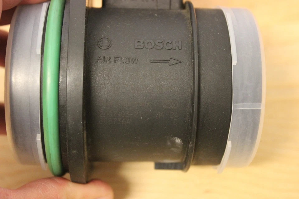 Sensor de flujo de aire masivo Mini Cooper 2007 2008-2011 Bosch 0280218205 GENUINO N14 Foto 3 de 4