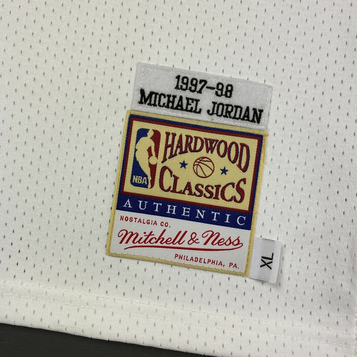 100% Authentic Michael Jordan Mitchell Ness 97 98 Bulls