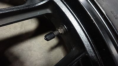 1987 Kawasaki ZX750-F Ninja ZX 750 K519. rear wheel rim 18in