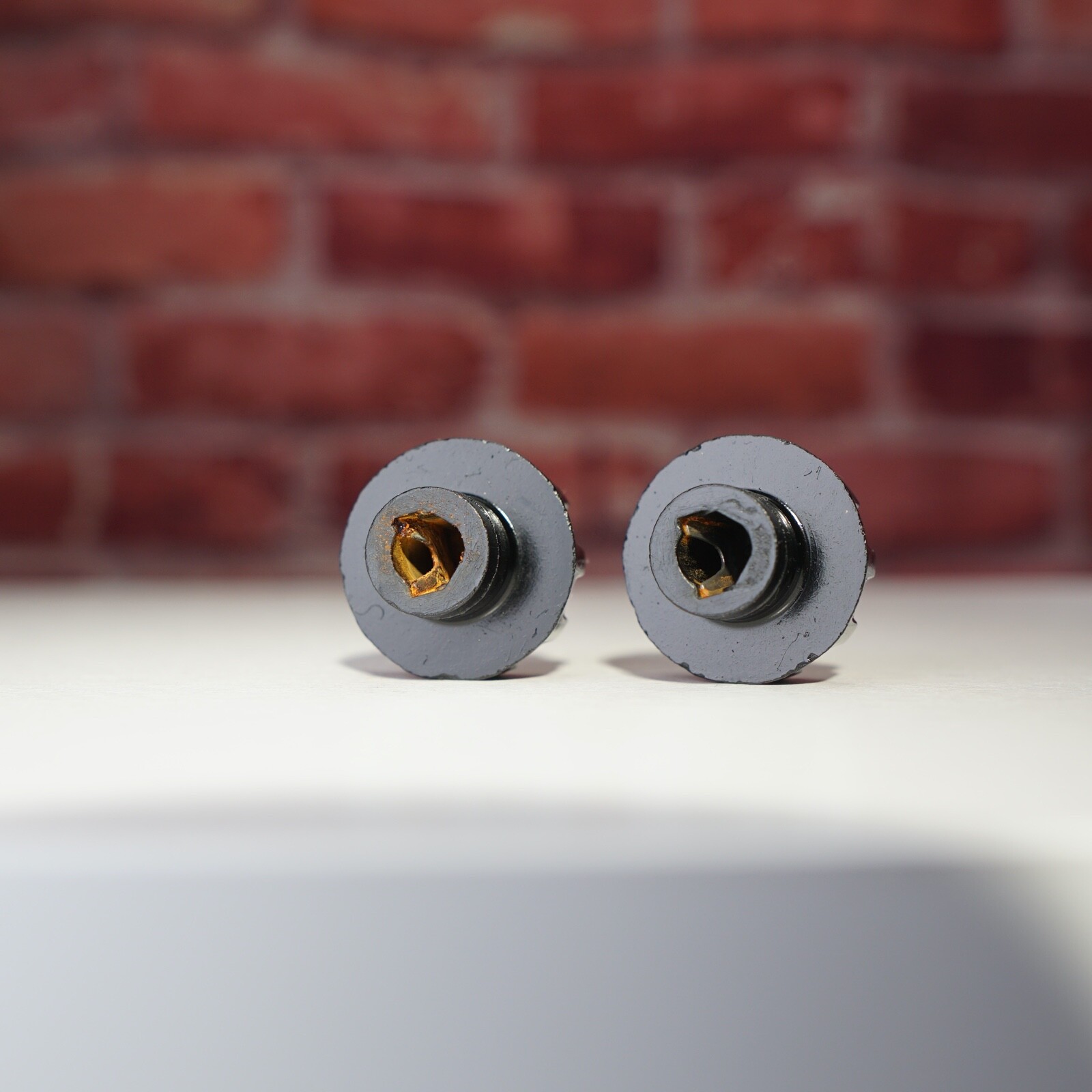 Original vintage Radio Knobs Bakelite 1940s50s (2 Knobs) D Shaft Y1235