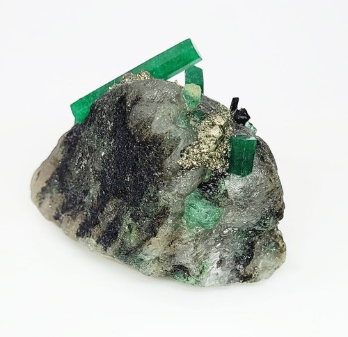 626 Ct Natural Zambia Emerald Matrix Rough Emerald Specimen Crystal Gemstones - Picture 4 of 7