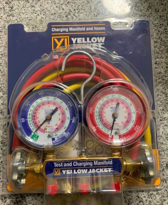 Yellow Jacket Manifold Gauge Set with Hoses