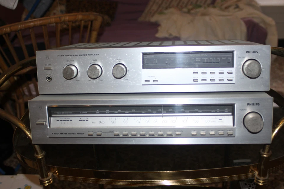 Amplificatore Vintage Philips f4213 e Tuner f2213 hifi funzionanti - Immagine 2 di 4