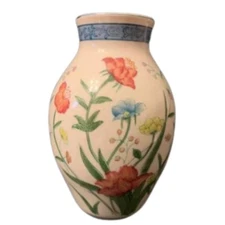 Andrea by Sadek Ceramic Fleurs de Chantilly Floral Hand Painted Oriental Vase