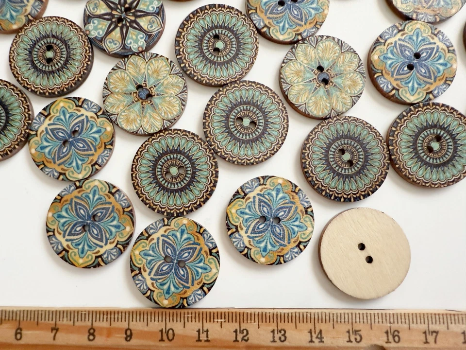30PC Blue Vintage Paint Round Wood Buttons Sewing Crafts 25mm 1 Inch - Image 4 of 4