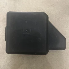 03-07 Hummer H2 Motor Engine Fuse Relay Power Distribution Box Cover Trim Panel