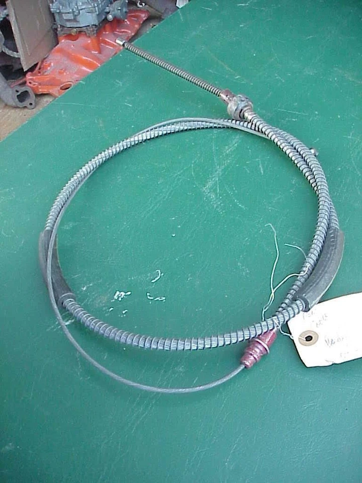Cable de freno trasero Ford Thunderbird 1964-66 E excelente usado Foto 3 de 3