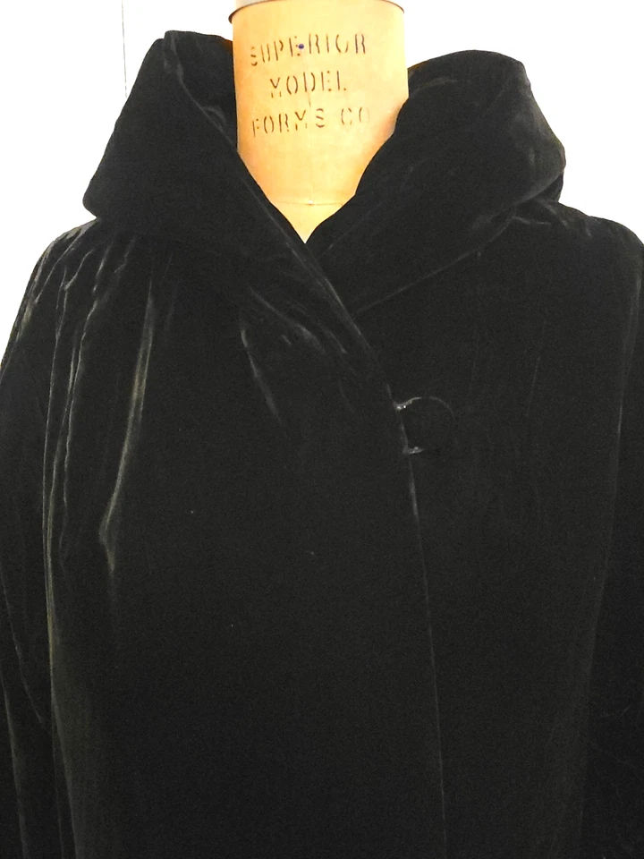 vintage black velvet hooded swing coat - Image 3 of 4