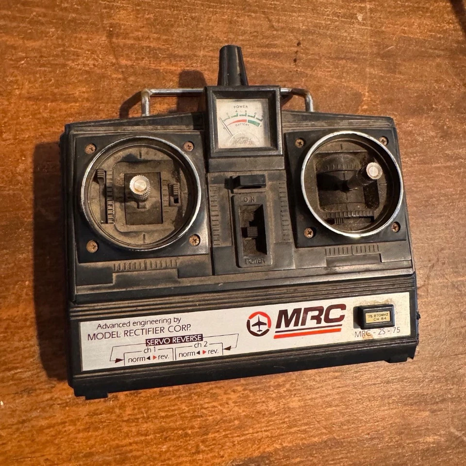 VINTAGE ORIGINAL 1980`s TAMIYA MONSTER BEETLE 58060 (1986) With Chargers! - Image 3 of 4