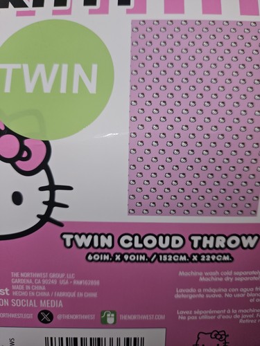 SANRIO Hello Kitty CUTE LITTLE BOWS🎀🎀 TWIN Cloud Throw 60inX90in. NWT🎀🎀🎀 - Imagen 4 de 5