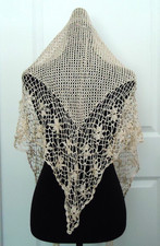 Vtg-70s Elegant Women's Ivory Crochet Flowers Shawl Size-72x45x45 in