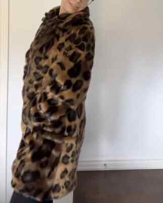 NWT H&M A/W 2024 Fluffy Faux Fur Coat Beige/Leopard NWT H&M A/W 2024 Fluffy Faux Fur Coat Beige/Leopard