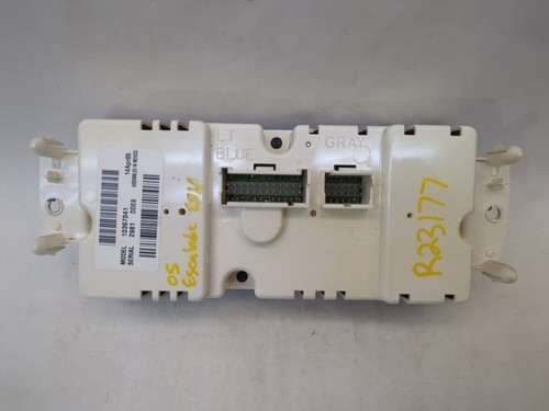 Temperature Control Automatic w/Rear Defrost w/Aux Fits 05-06 Escalade ESV 23177 - Picture 2 of 4