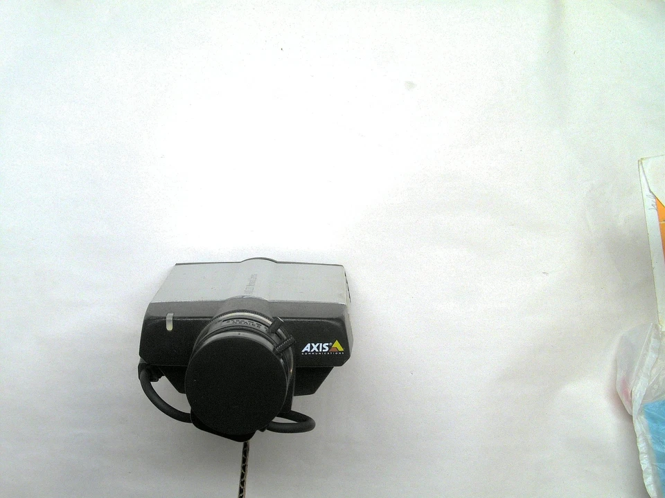 AXIS 221 Day Night POE IP Network Surveillance Security Camera+PENTAX Lens 3-8mm - Image 2 of 4
